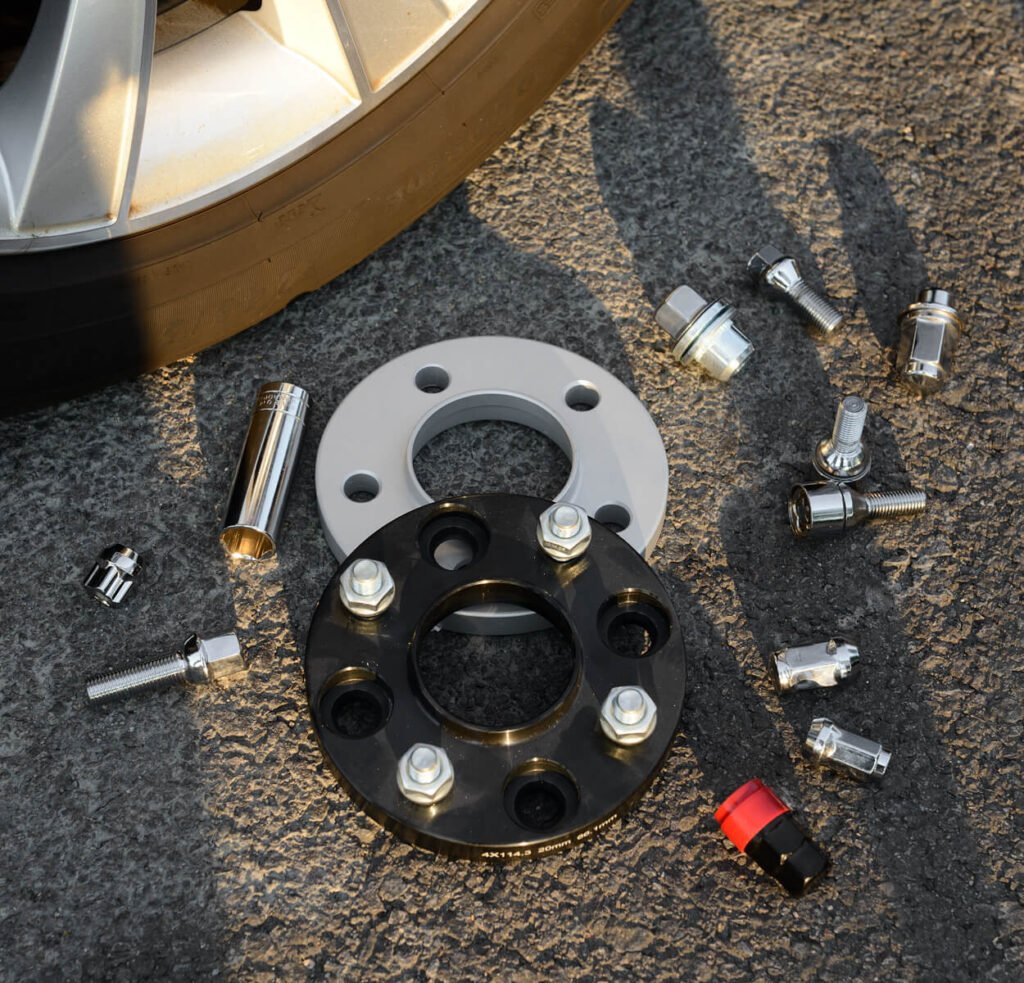 car-wheel-spacers-bolts-kit