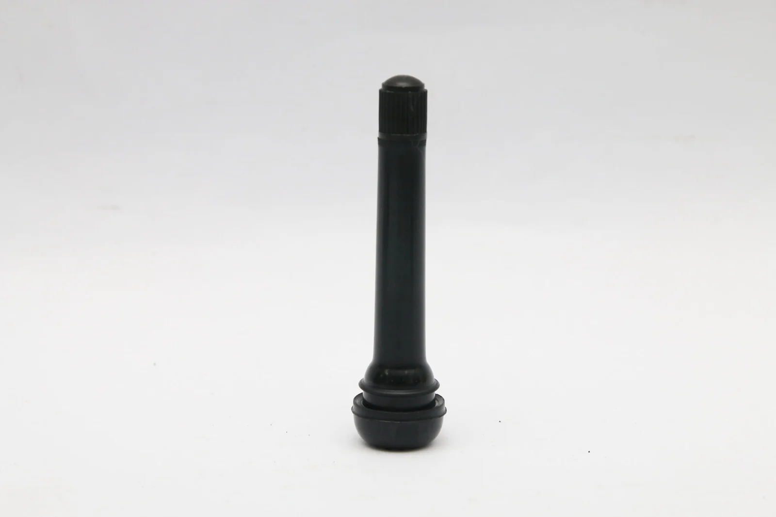 valve stem 2048x1365 1
