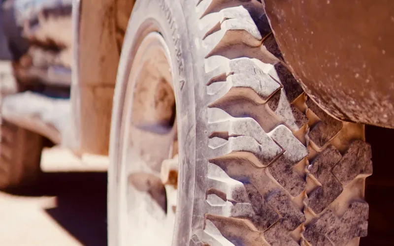 Practical functions of spiked lug nuts