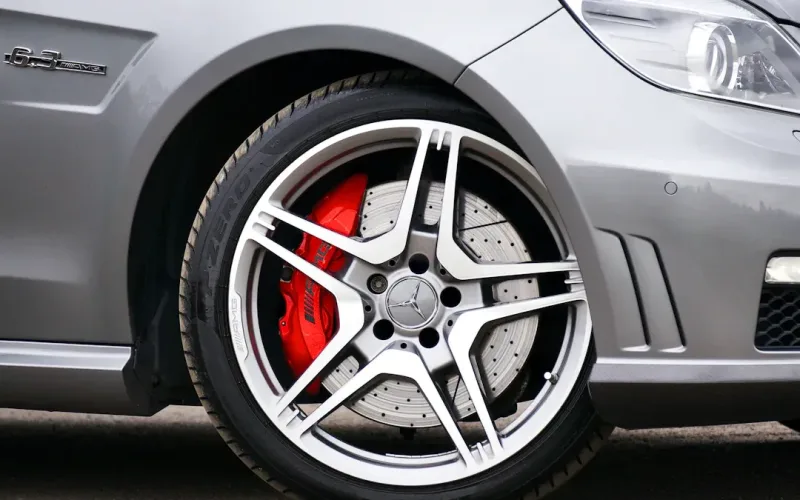 How much lead is in a wheel weight?